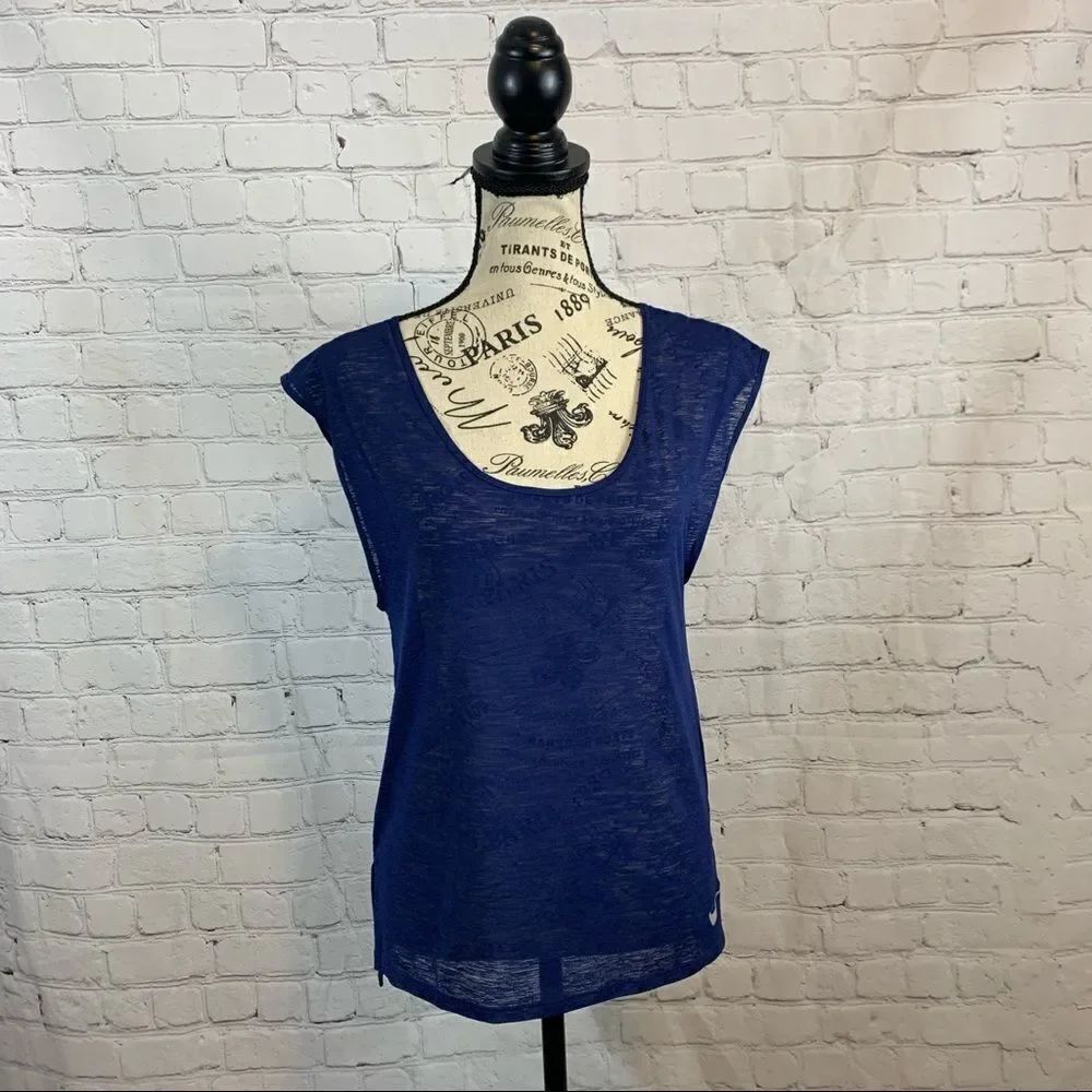 Nike Breathe Short Sleeve Running Top Womens Style : 831784 size XS